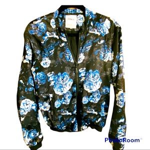 Floral Bomber Jacket Silky Lightweight Trendy EU sizing 34 (S)